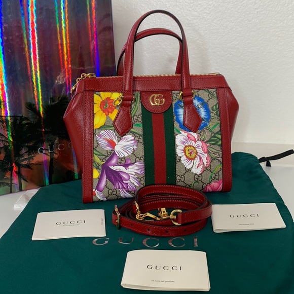 Gucci Handbags - ❤️❤️sold❤️❤️Gucci GG ophidia flora crossbody 2-way bag